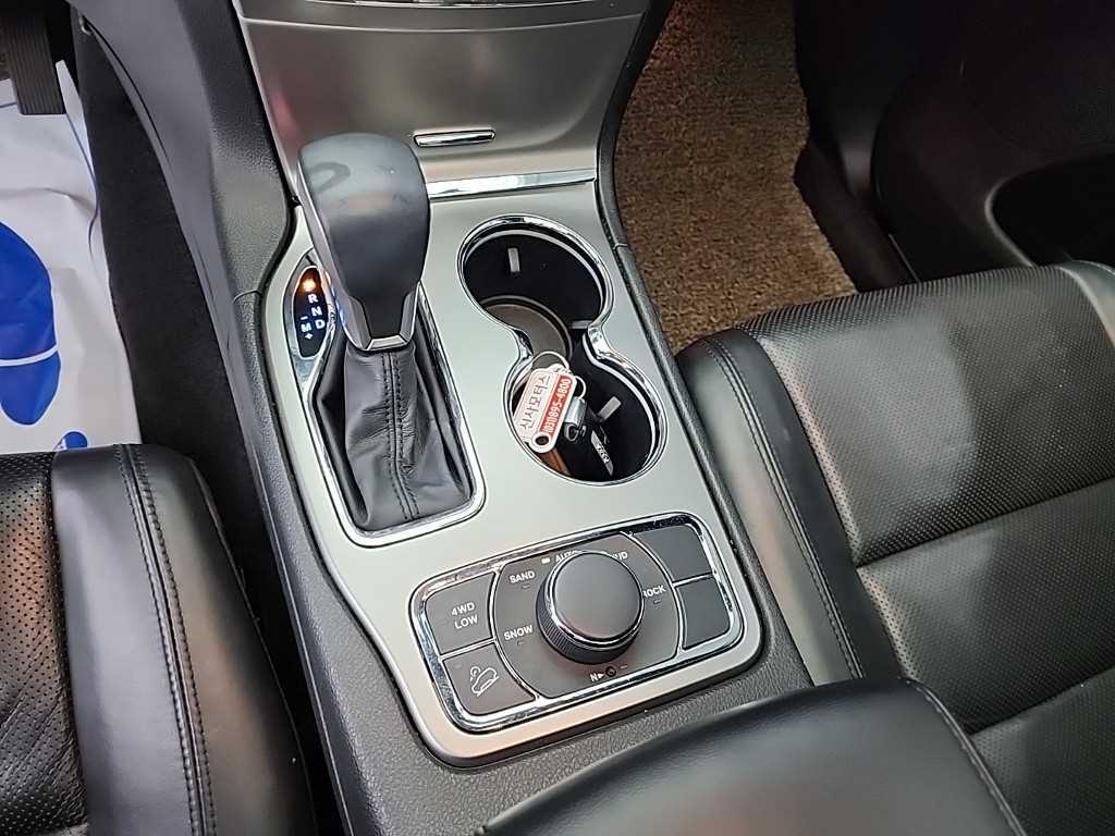 Jeep Cherokee - Vista 8