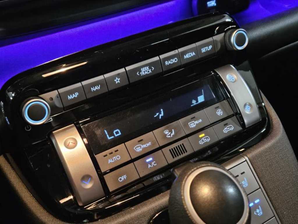 HYUNDAI Casper - Vista 8