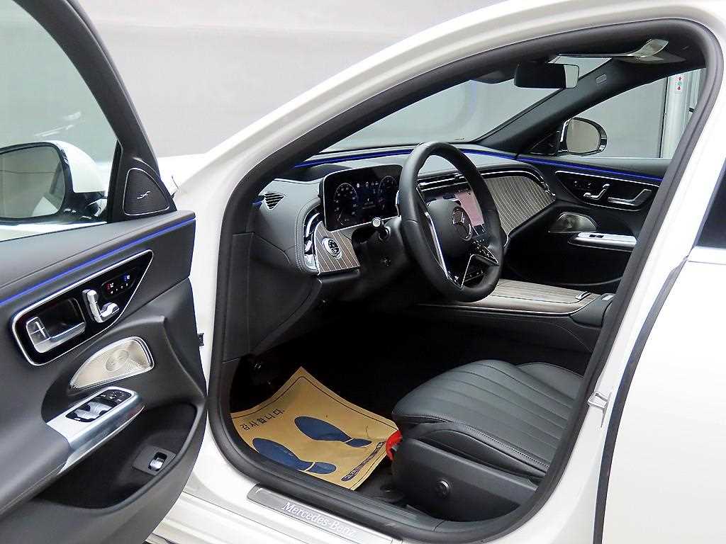 Mercedes Benz E class - Vista 5