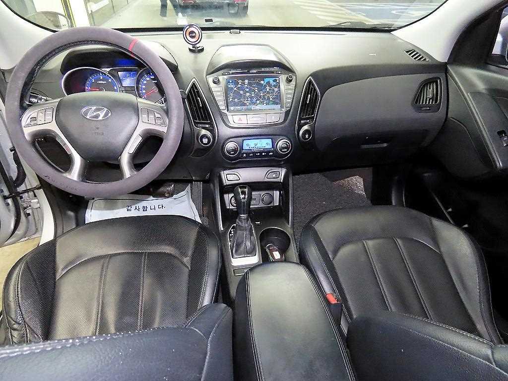 HYUNDAI Tucson - Vista 10