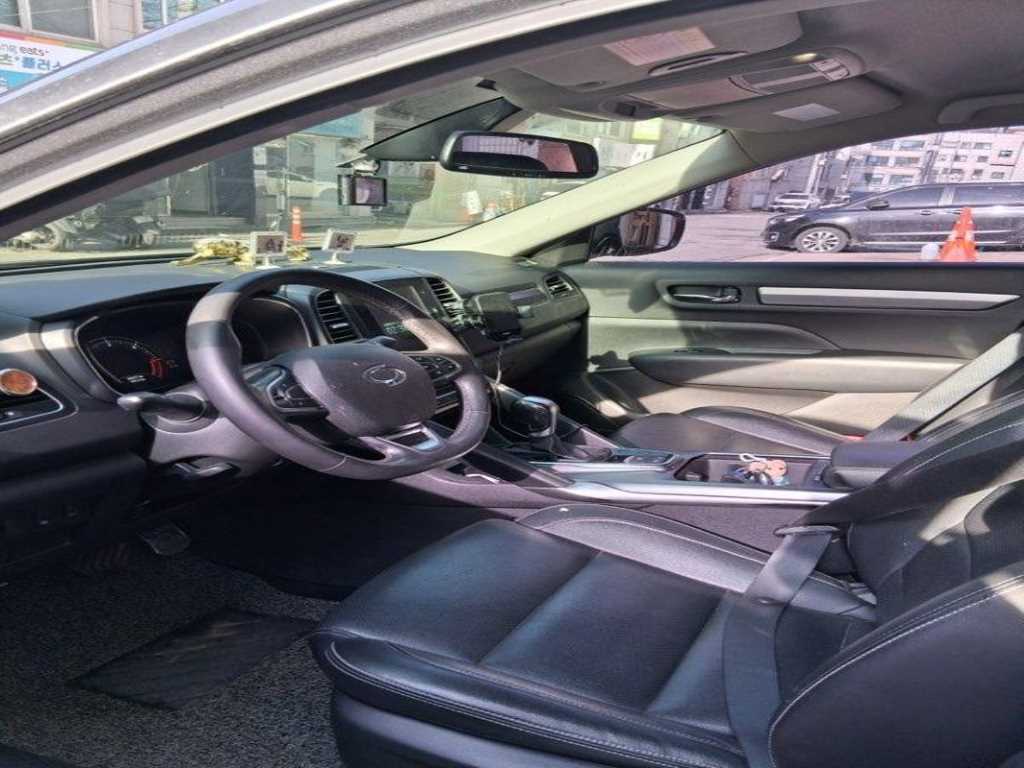 SAMSUNG QM6 - Vista 6