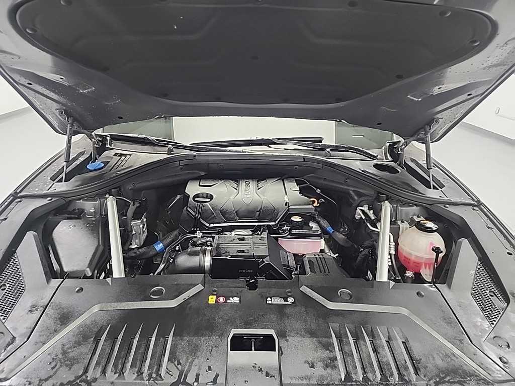 Genesis GV70 - Vista 5