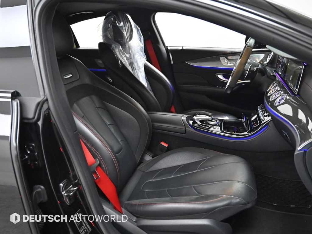 Mercedes Benz CLS Class - Vista 10