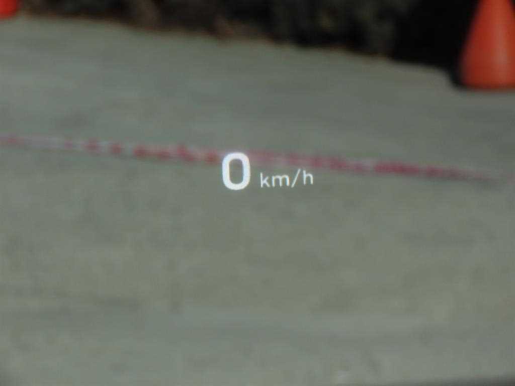 Genesis G70 - Vista 10