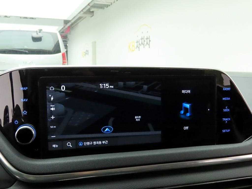 HYUNDAI Sonata - Vista 9