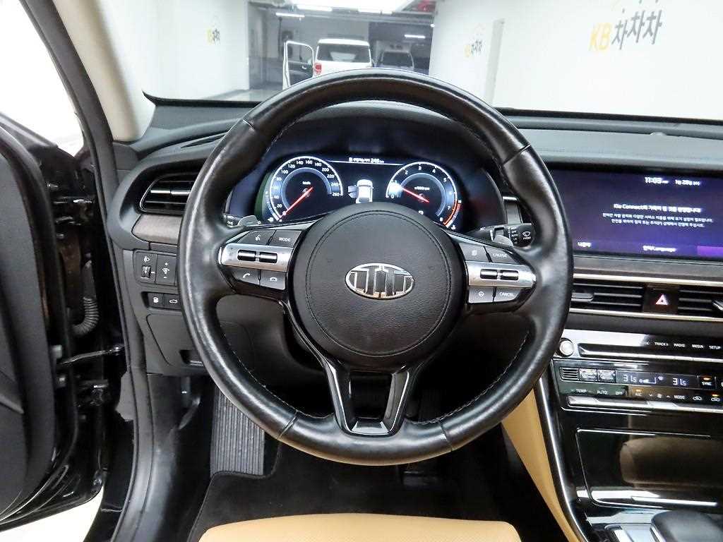 KIA K7 - Vista 8