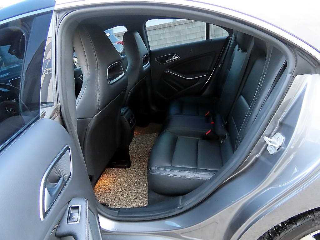 Mercedes Benz CLA Class - Vista 6