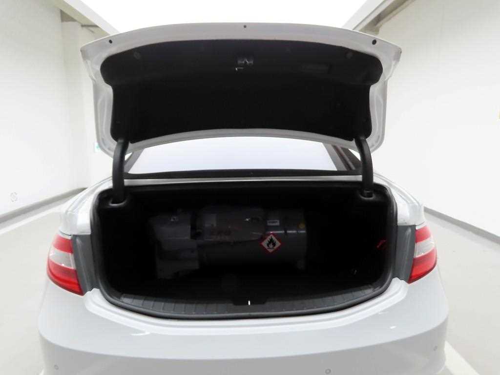 HYUNDAI Grandeur - Vista 5