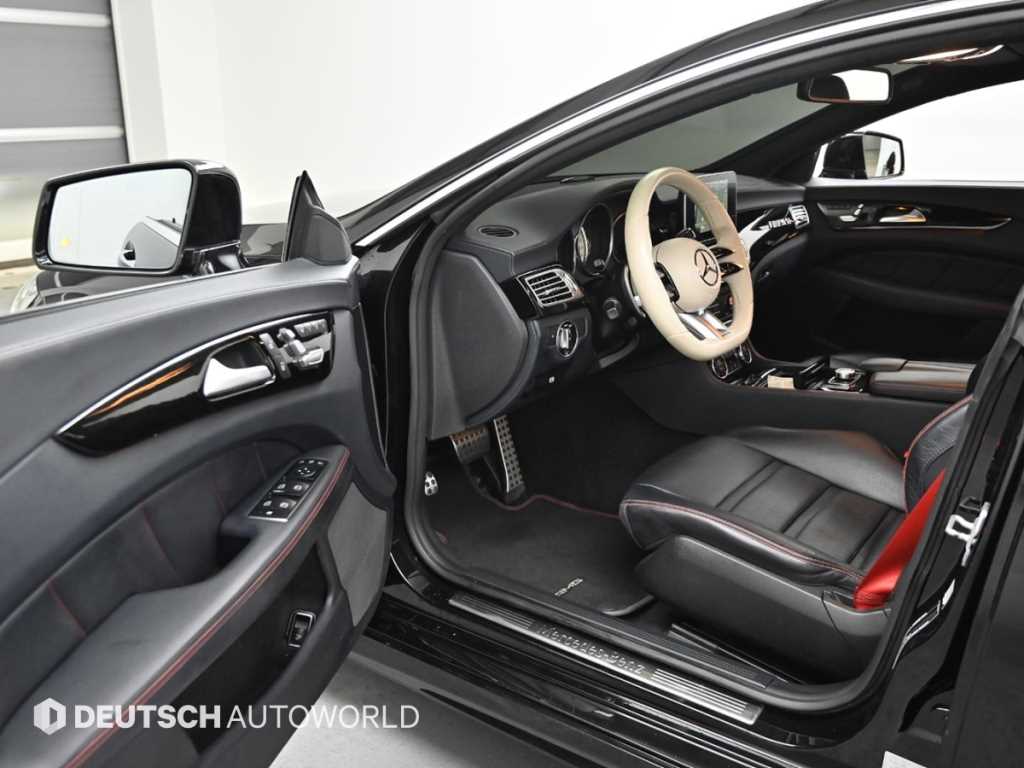 Mercedes Benz CLS Class - Vista 11