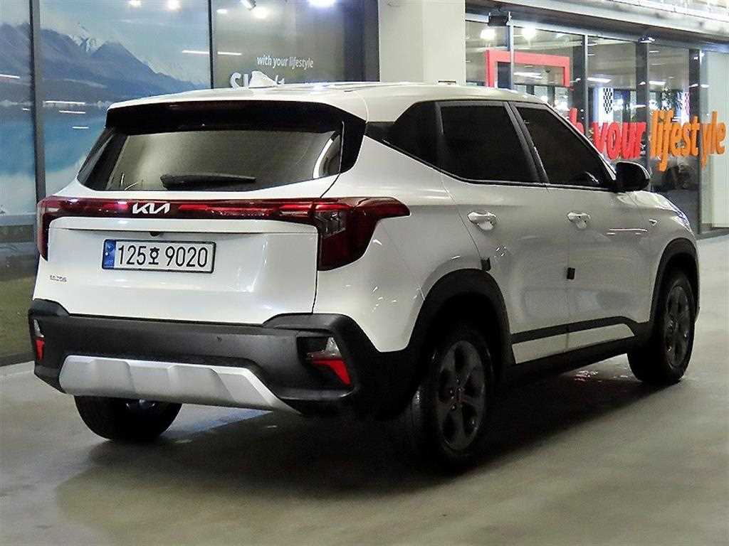 KIA Seltos - Vista 4