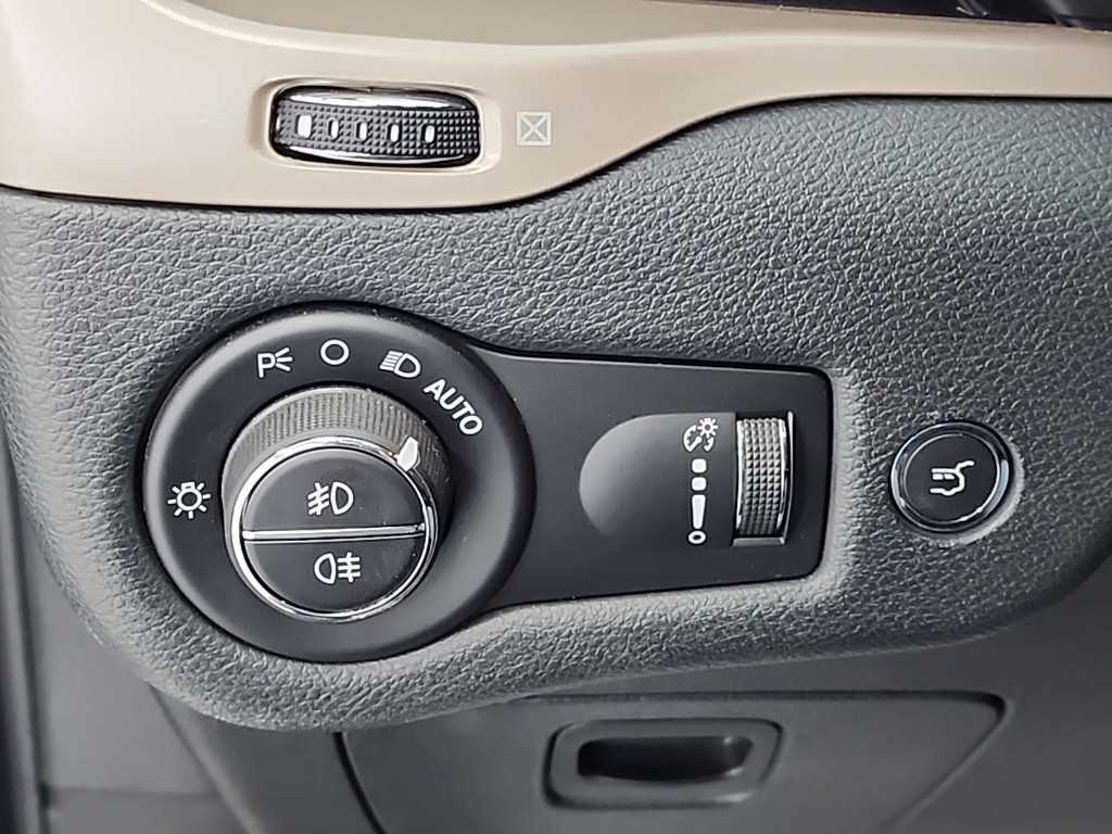 Jeep Cherokee 2016 Negro - Importación desde Corea - HF Imports Iquique - Foto 18