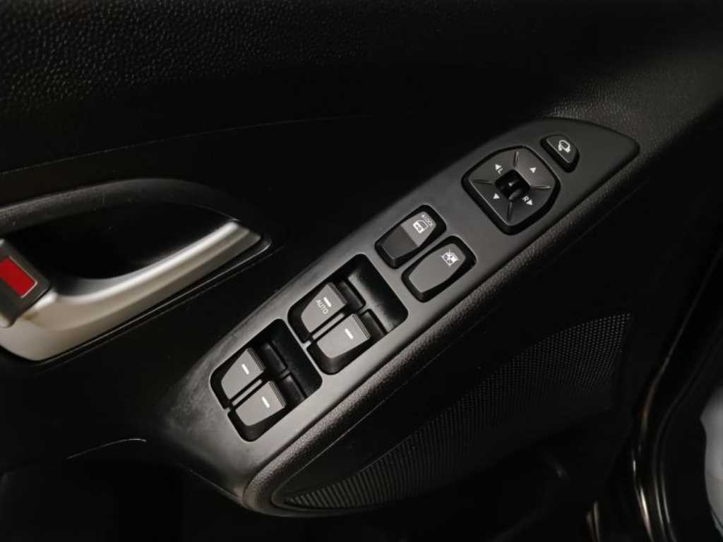 HYUNDAI Tucson - Vista 9