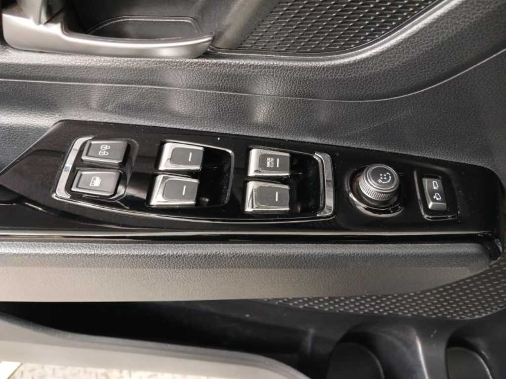 Ssangyong Korando - Vista 8