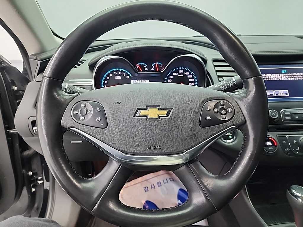 Chevrolet Impala - Vista 9