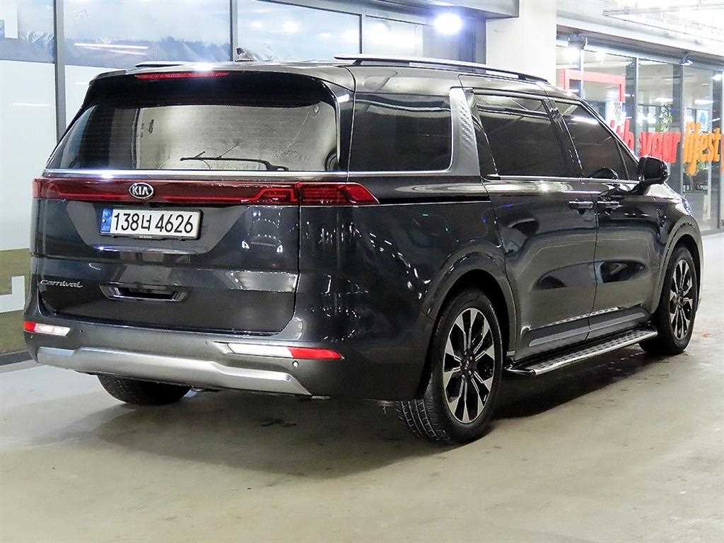 KIA Carnival - Vista 4
