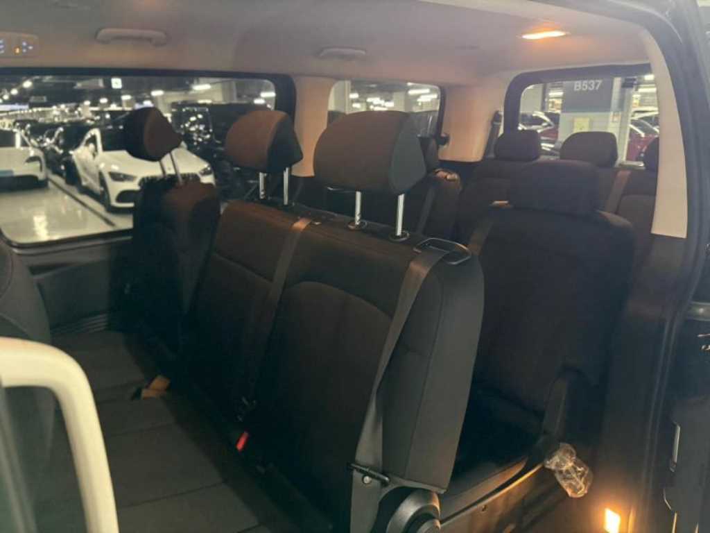 HYUNDAI Staria - Vista 9