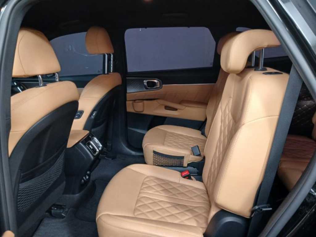 KIA Sorento - Vista 8