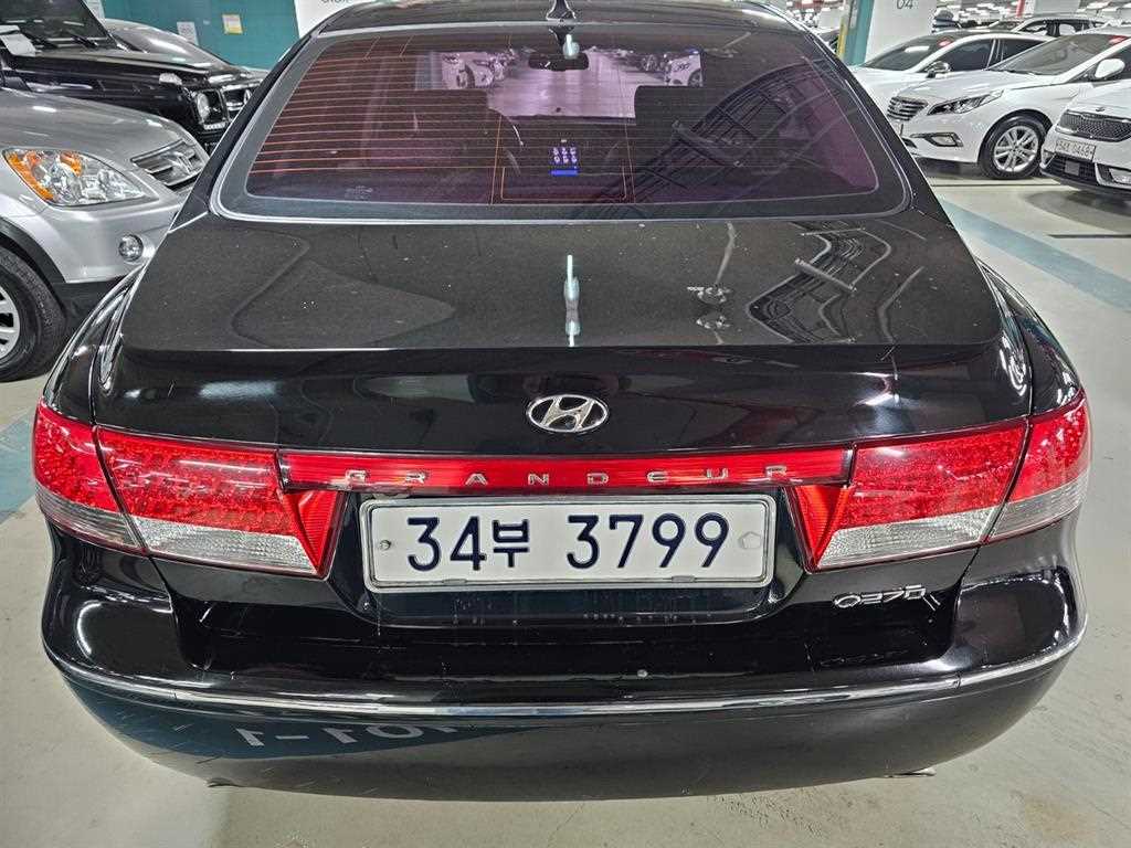 HYUNDAI Grandeur - Vista 4