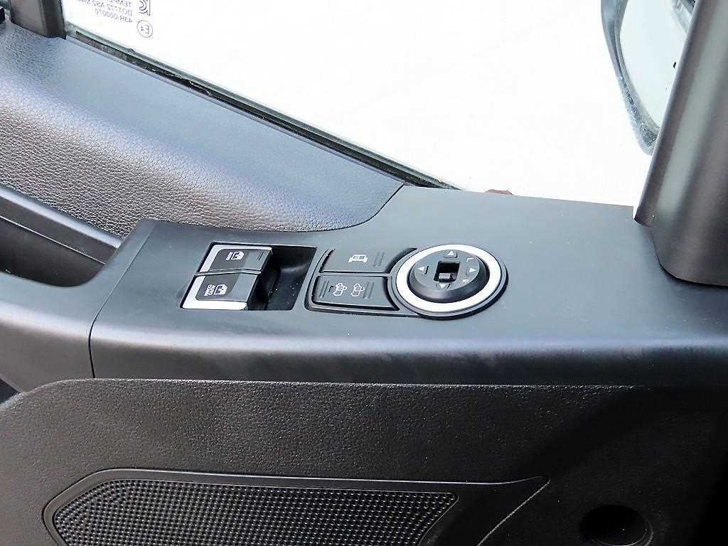 HYUNDAI Solati - Vista 12