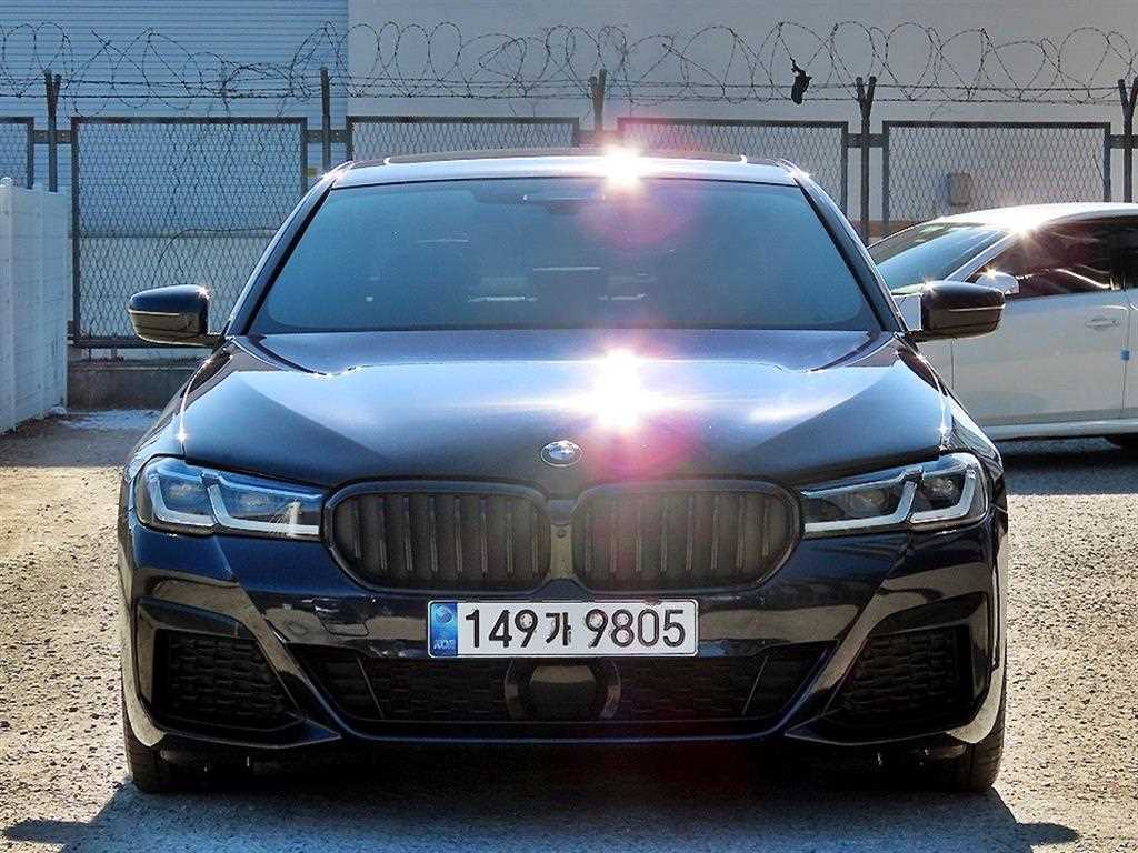 BMW 5 Series 2021 Negro - Importación desde Corea - HF Imports Iquique - Foto 1