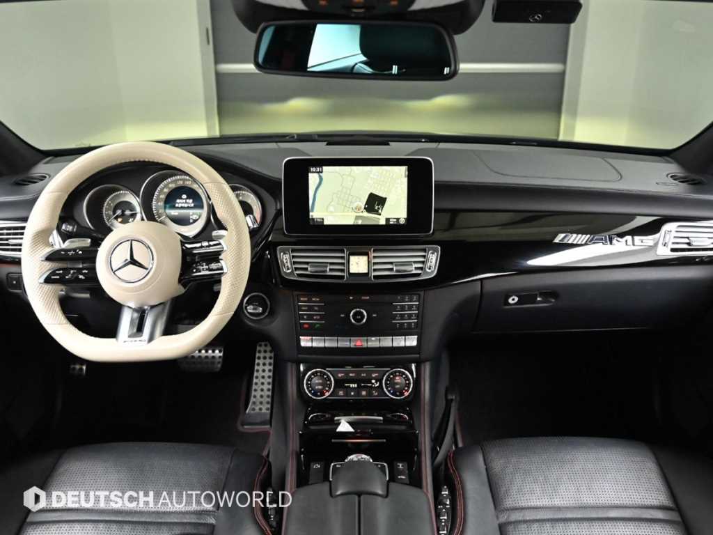 Mercedes Benz CLS Class - Vista 7