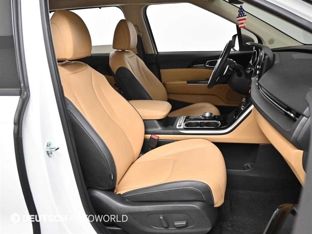 KIA Carnival - Vista 10