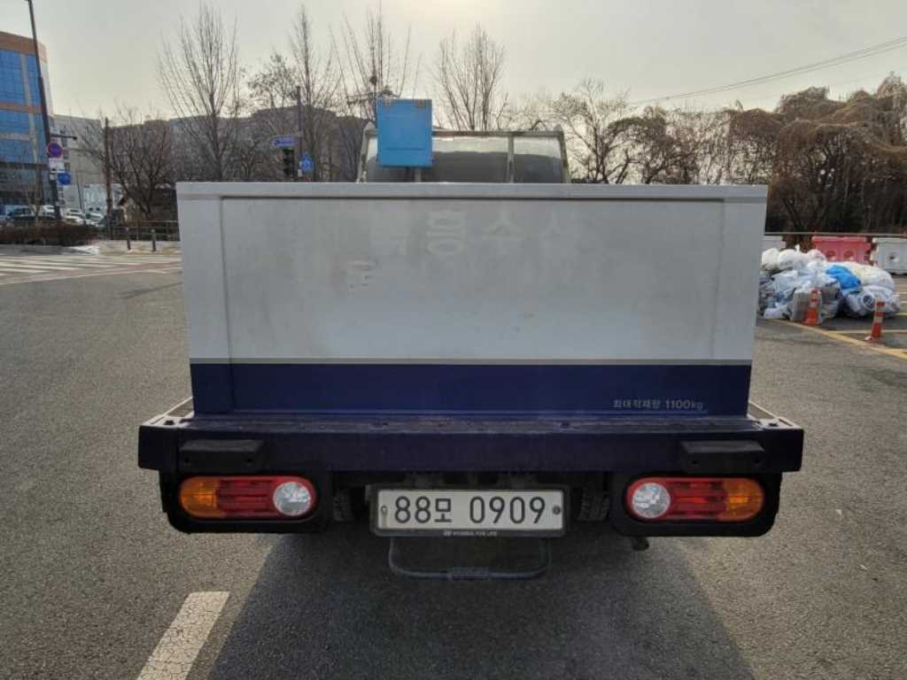 Small Truck (Completed) a live fish car - Vista 4