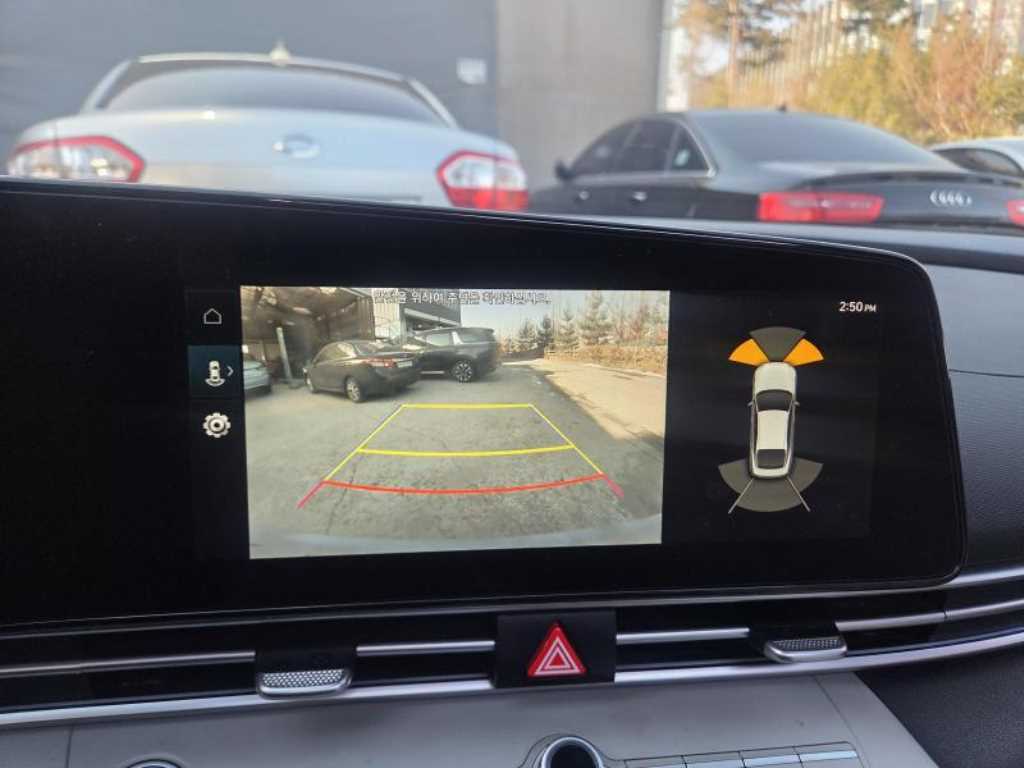 HYUNDAI Avante - Vista 6