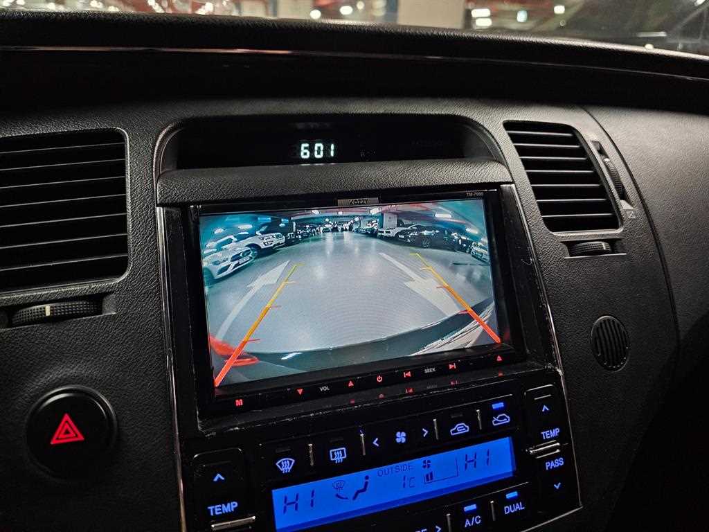 HYUNDAI Grandeur - Vista 12