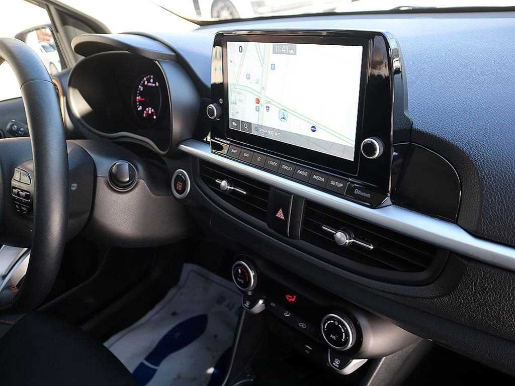 KIA Morning - Vista 11