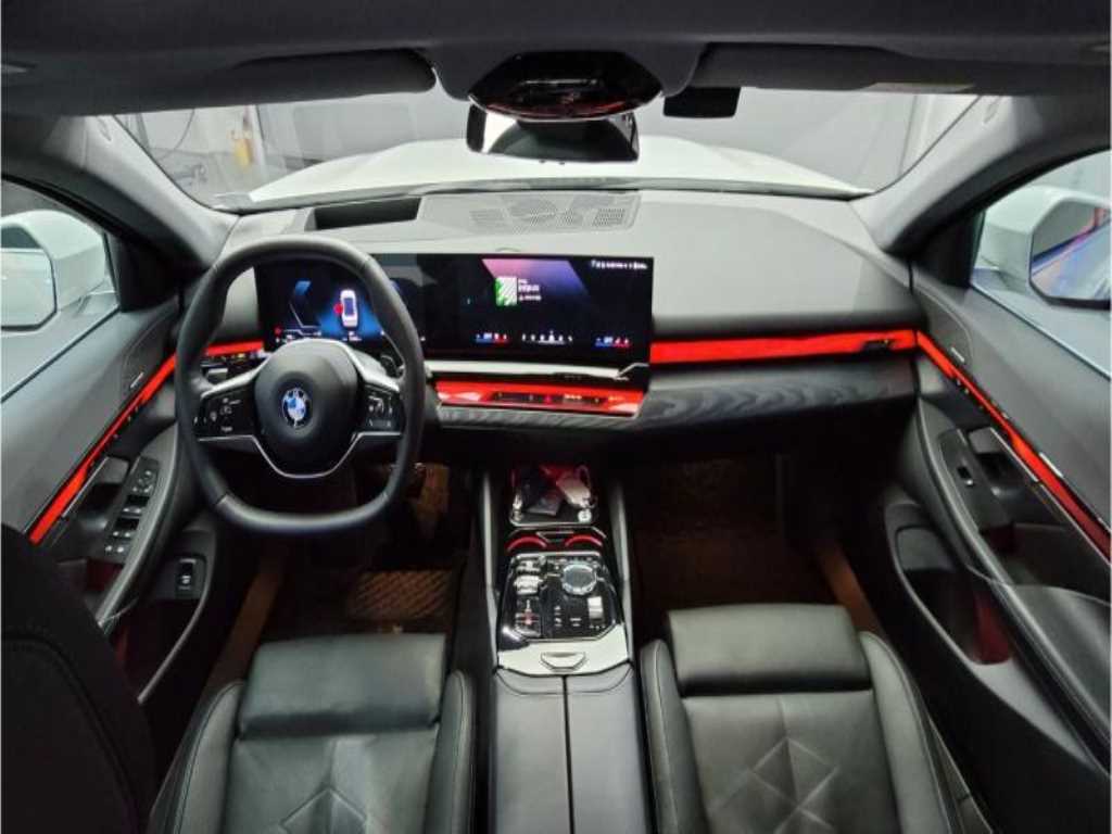 BMW 5 Series - Vista 12