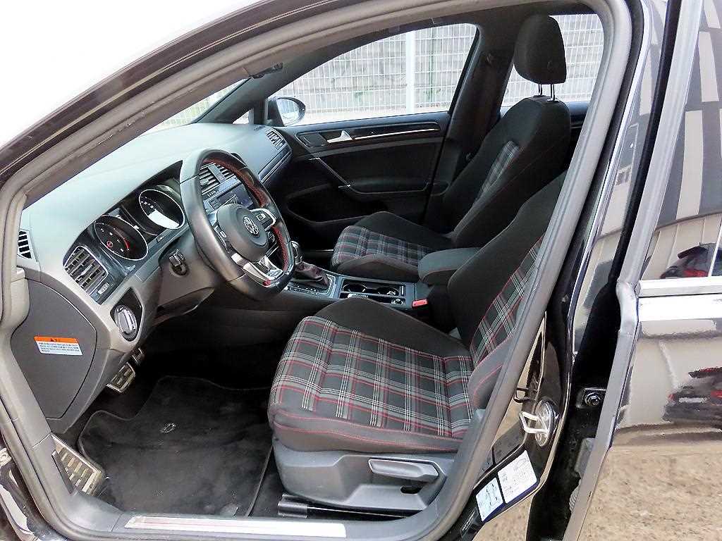 Volkswagen Golf - Vista 5