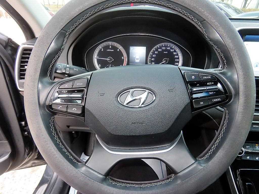 HYUNDAI Grandeur - Vista 8