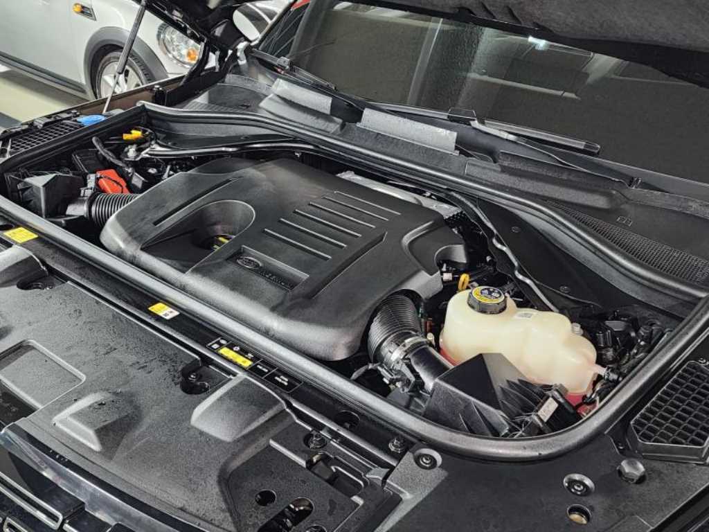 Land Rover Range Rover 2025 Negro - Importación desde Corea - HF Imports Iquique - Foto 20