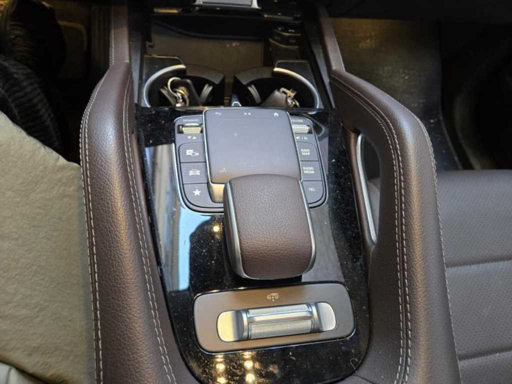 Mercedes Benz GLE Class - Vista 11