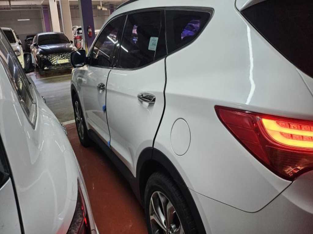 HYUNDAI Santa Fe - Vista 5