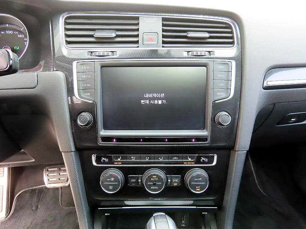 Volkswagen Golf - Vista 12