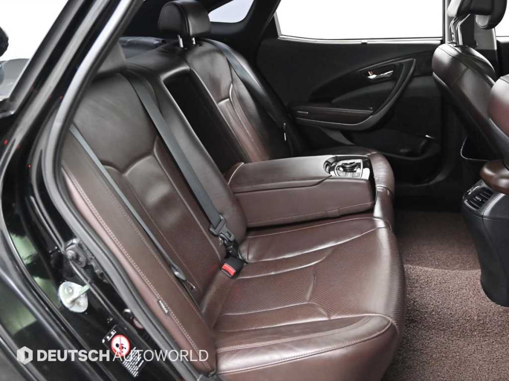 HYUNDAI Grandeur - Vista 12