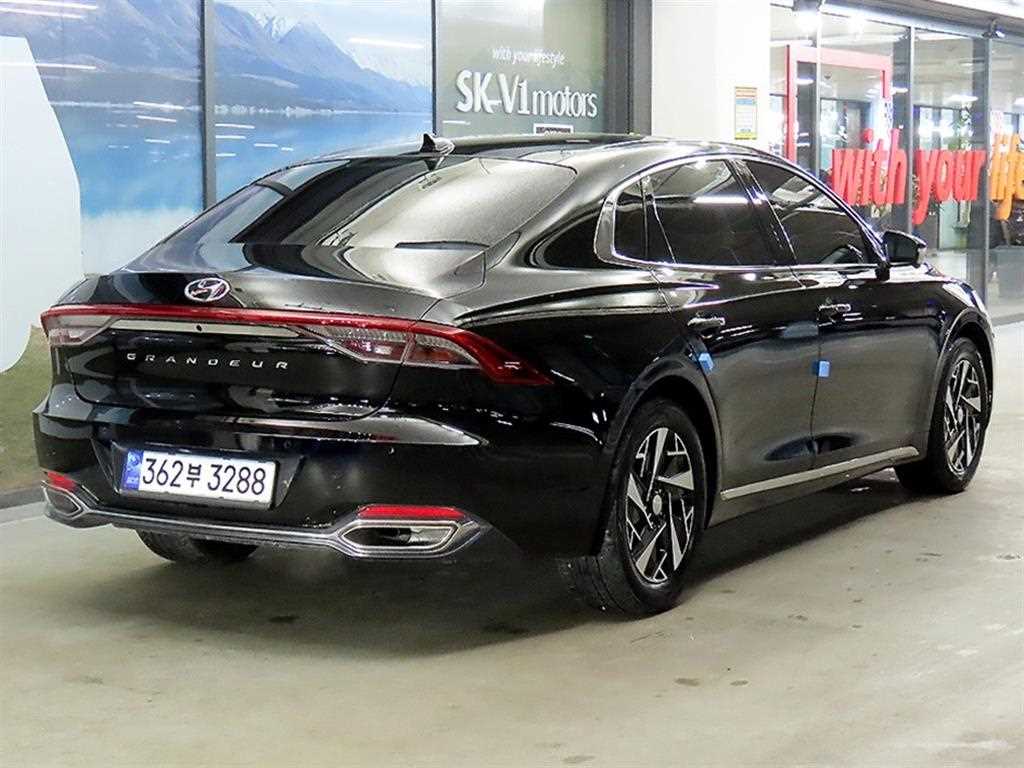 HYUNDAI Grandeur - Vista 4