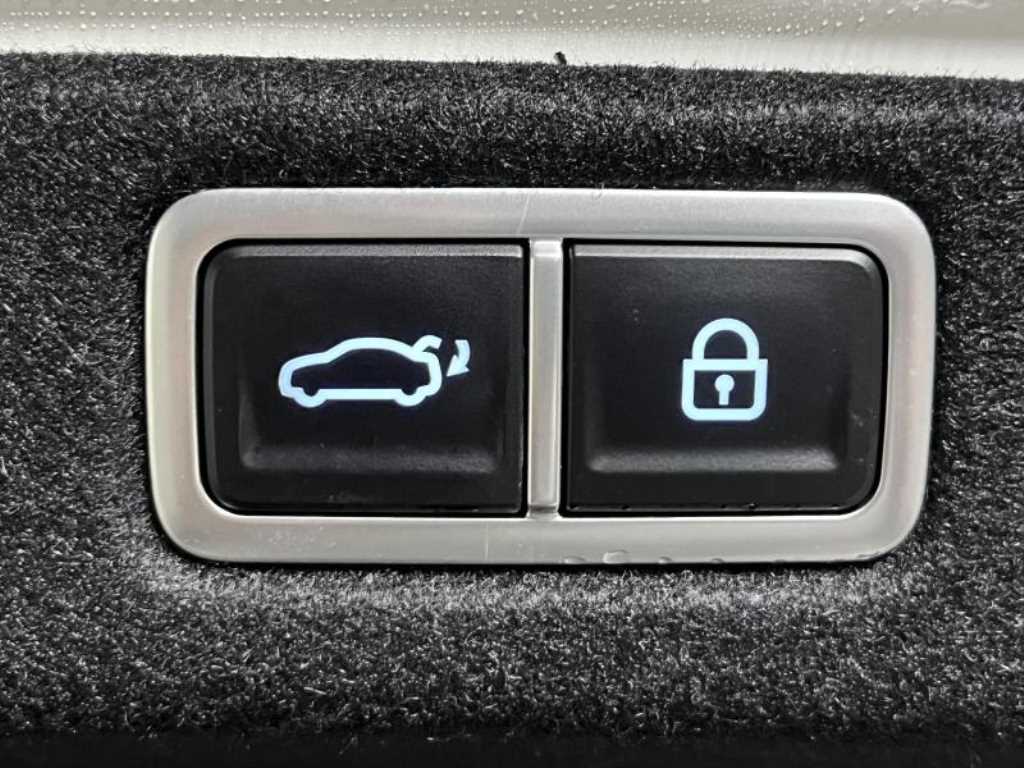 HYUNDAI Grandeur - Vista 7