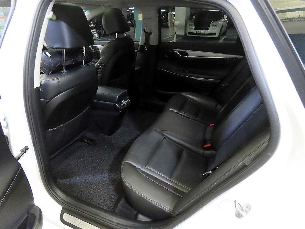 HYUNDAI Grandeur - Vista 7