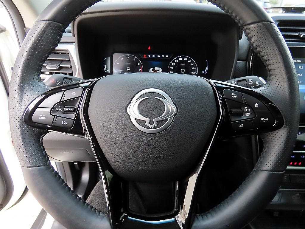 Ssangyong Tivoli - Vista 8