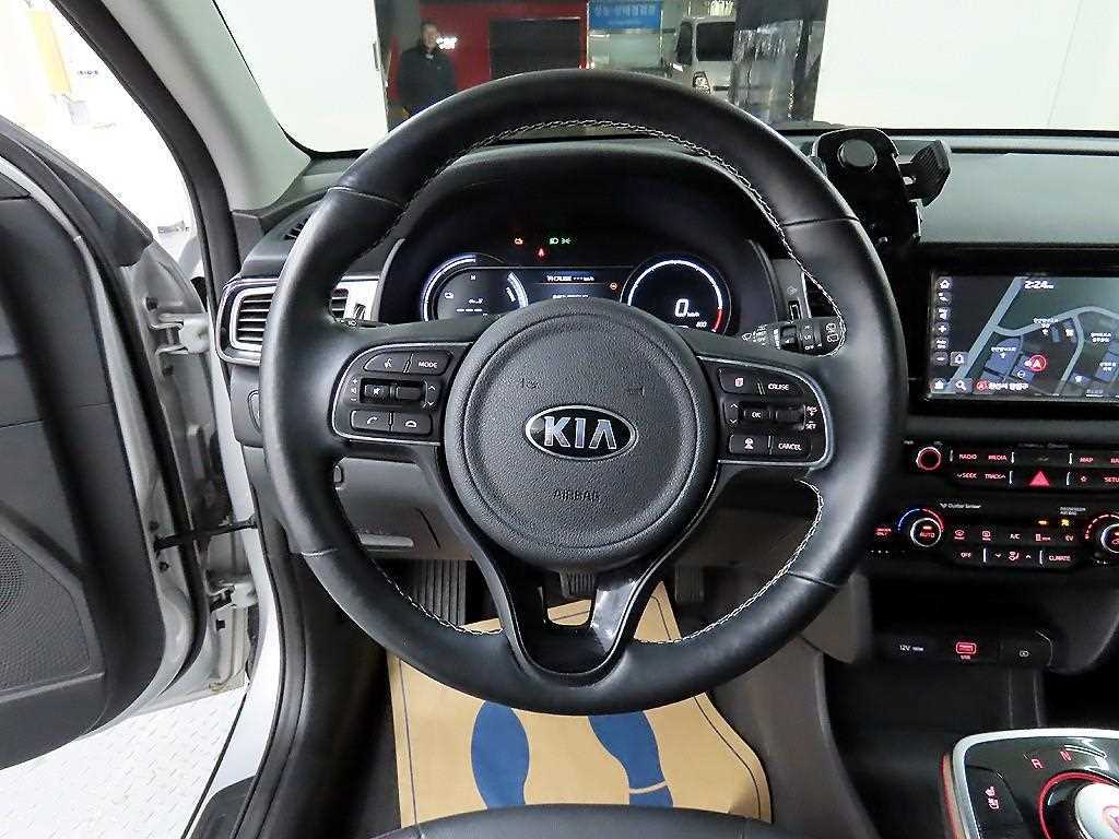 KIA Niro - Vista 9