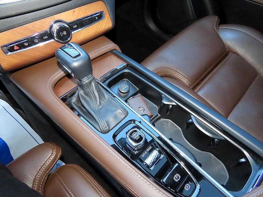 Volvo XC90 - Vista 11