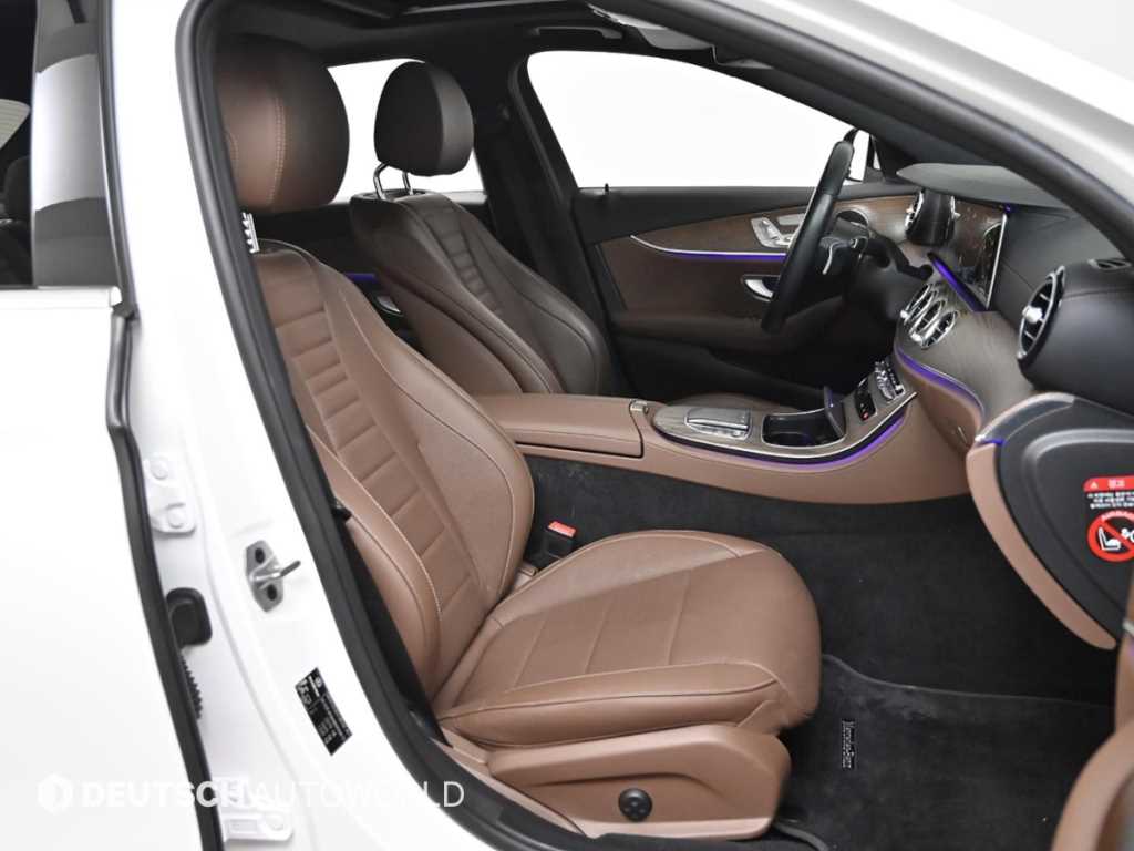 Mercedes Benz E class - Vista 10