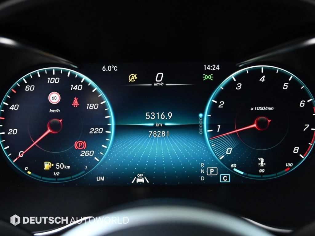 Mercedes Benz C Class - Vista 8