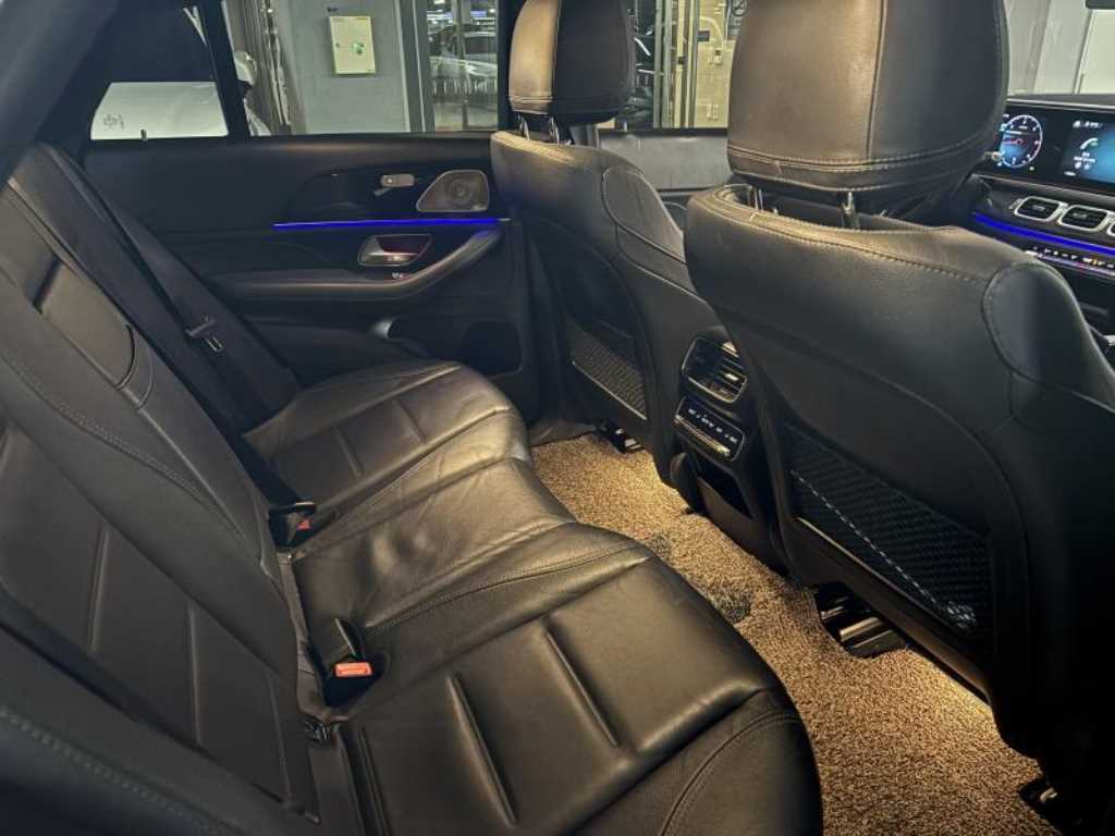 Mercedes Benz GLE Class - Vista 10