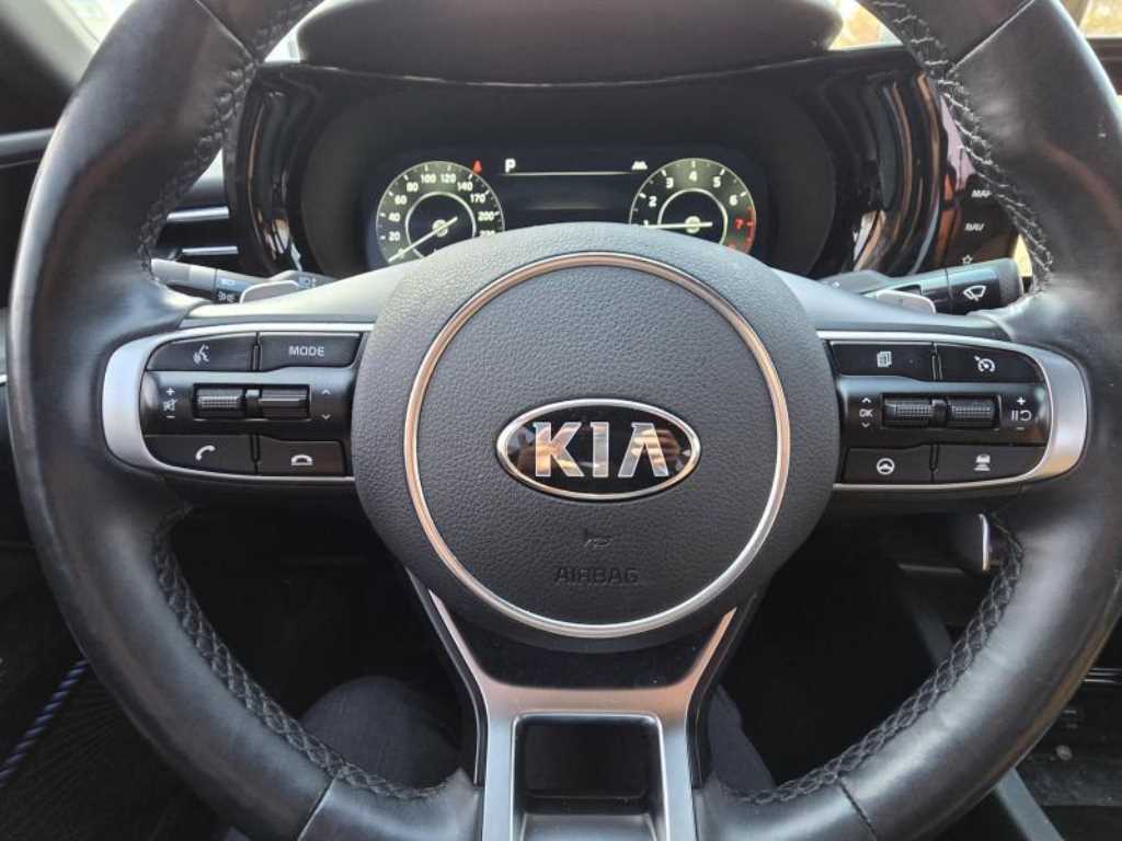 KIA K5 - Vista 11