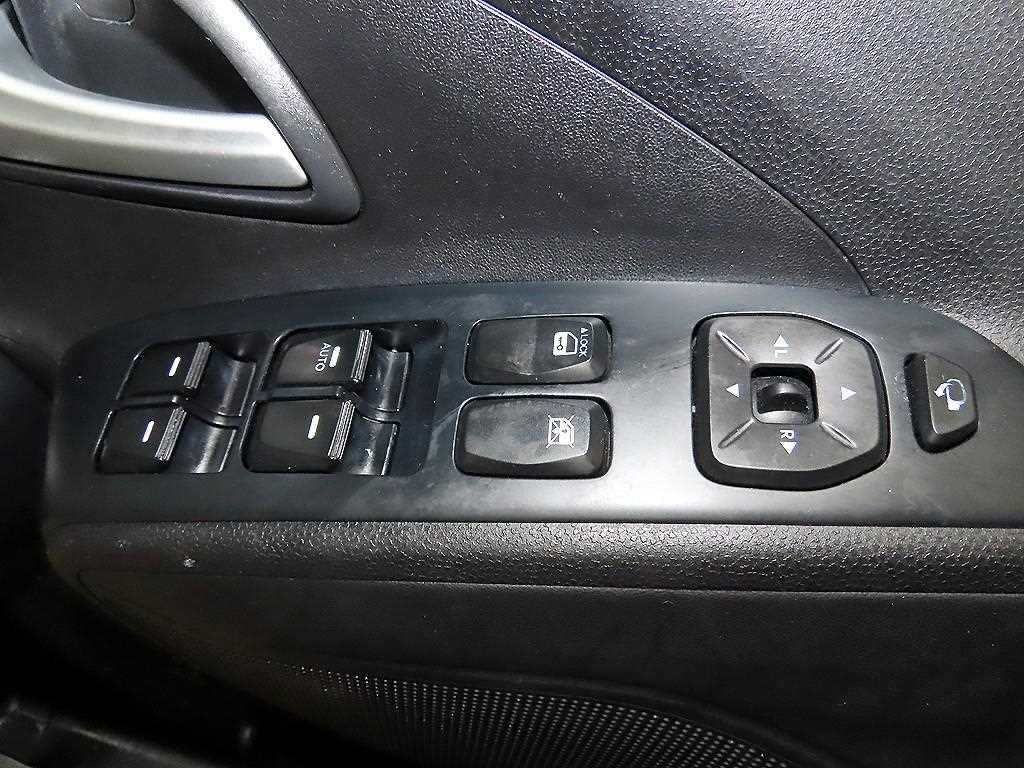 HYUNDAI Tucson 2014 Plateado - Importación desde Corea - HF Imports Iquique - Foto 13