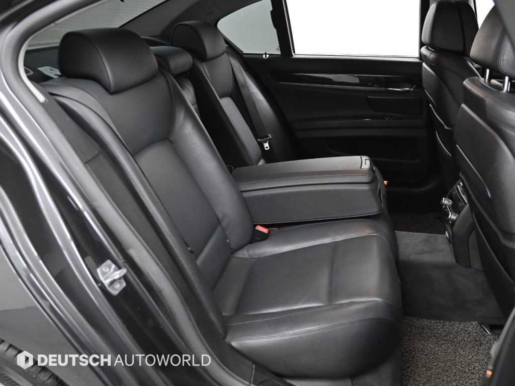 BMW 7 Series - Vista 12